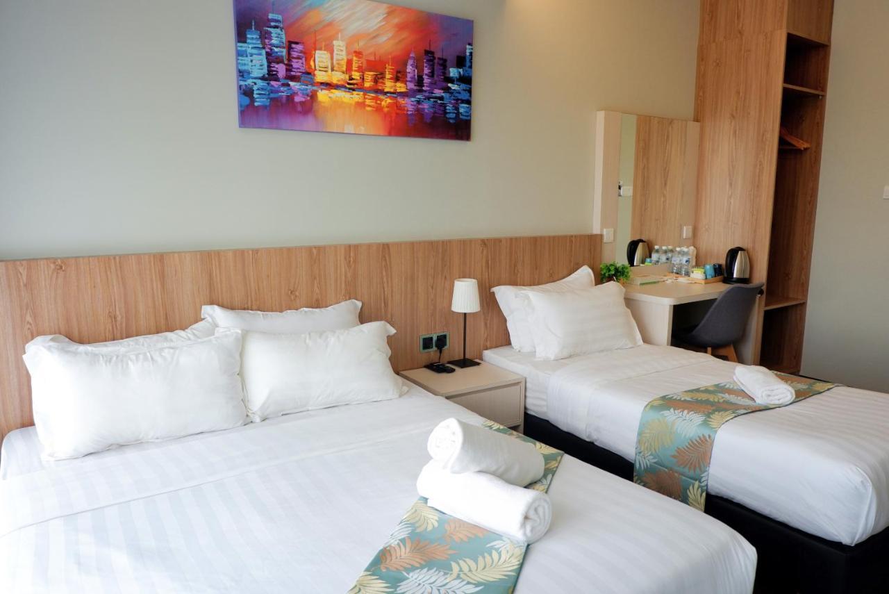 קוטה קינבלו Flypod Hotel מראה חיצוני תמונה