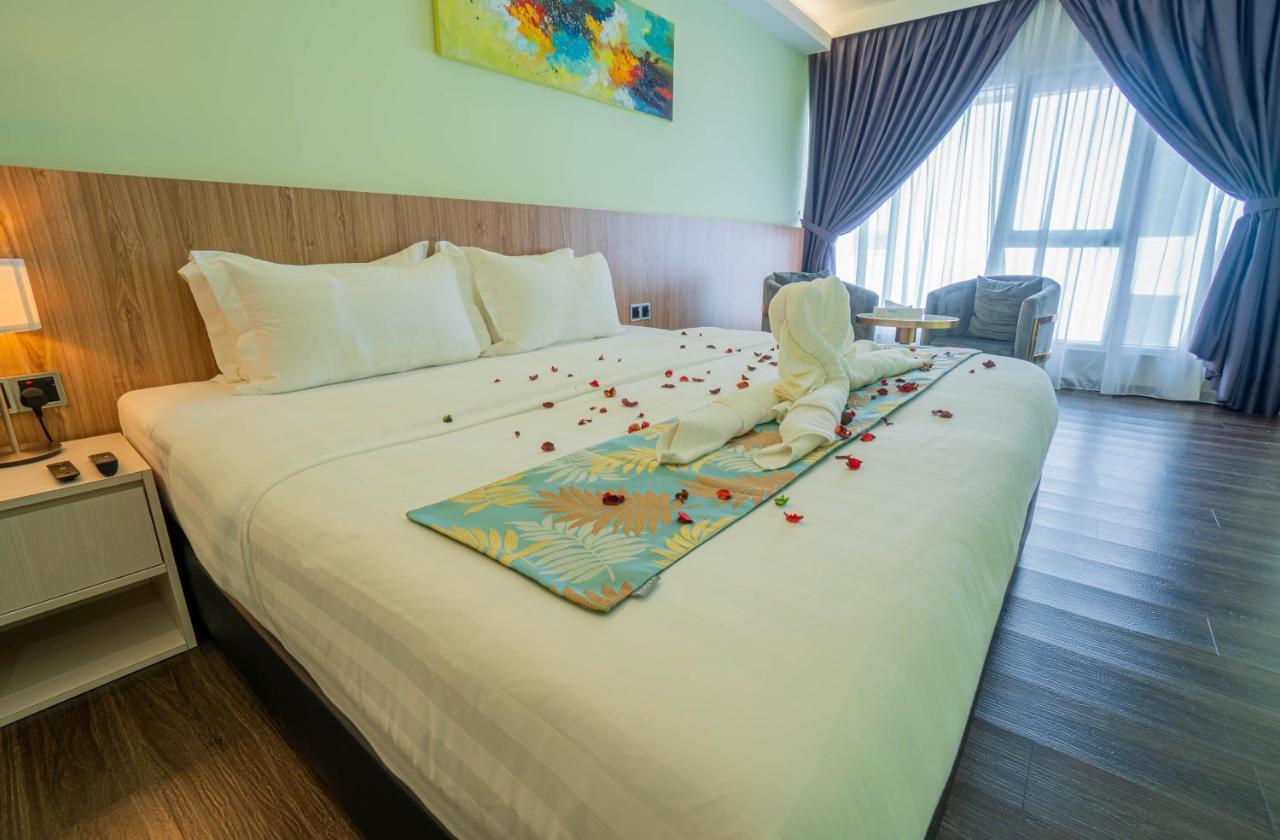 קוטה קינבלו Flypod Hotel מראה חיצוני תמונה