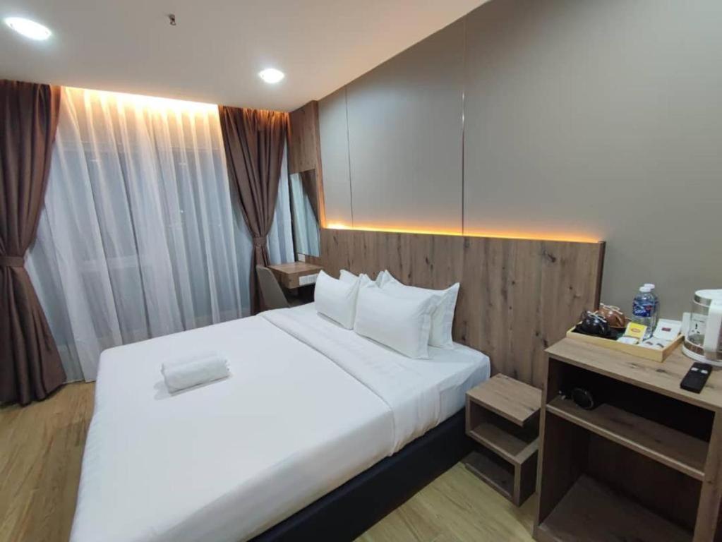 קוטה קינבלו Flypod Hotel מראה חיצוני תמונה
